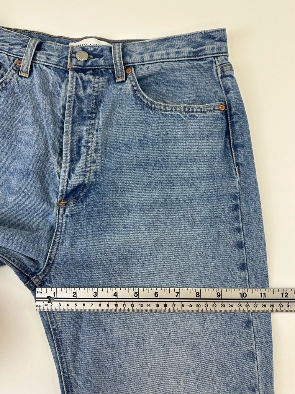 Aritzia Denim Forum The 90s cinched HiRise Straight leg jeans 28in waist cotton - Picture 16 of 16